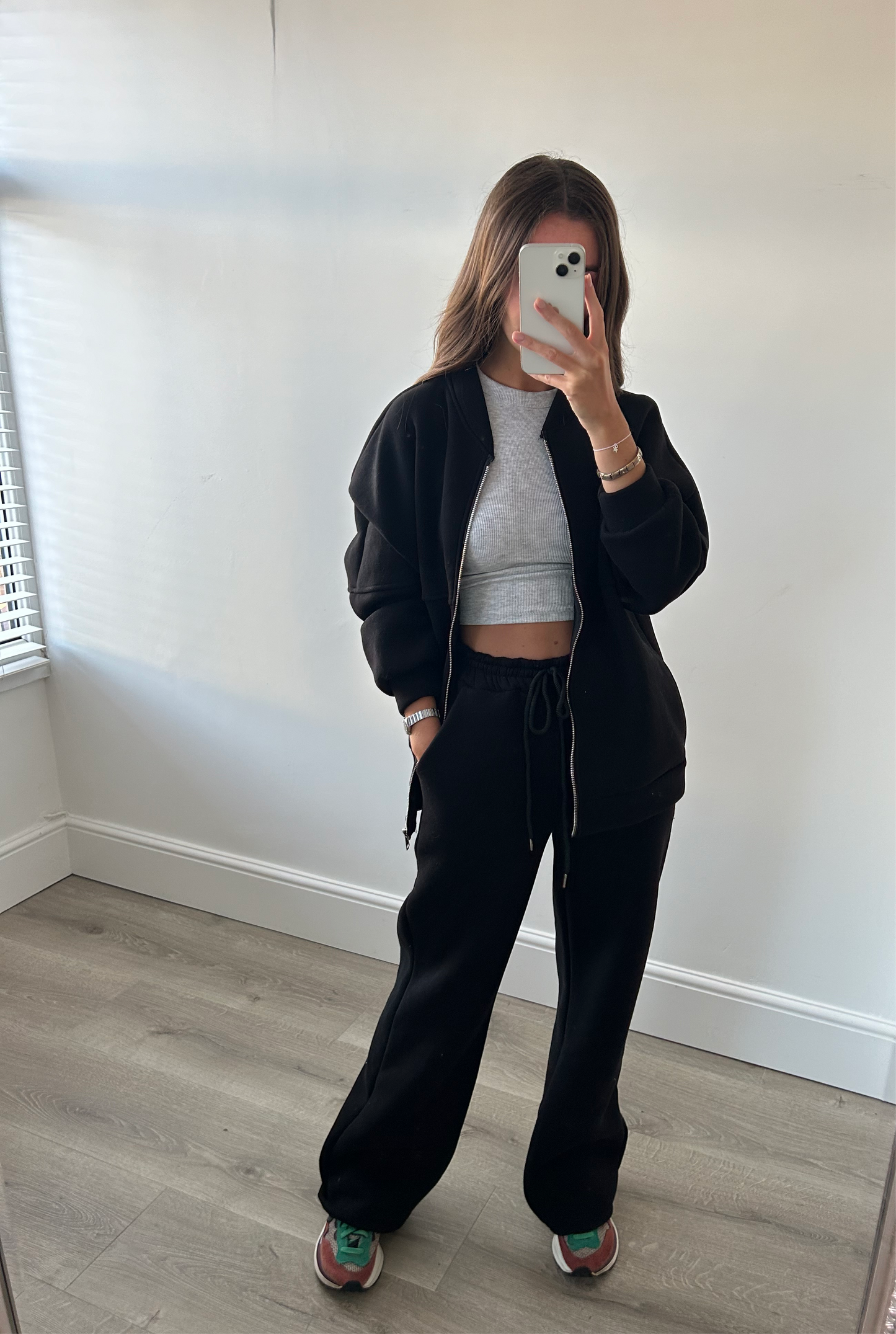 ELSI Black Lounge Set