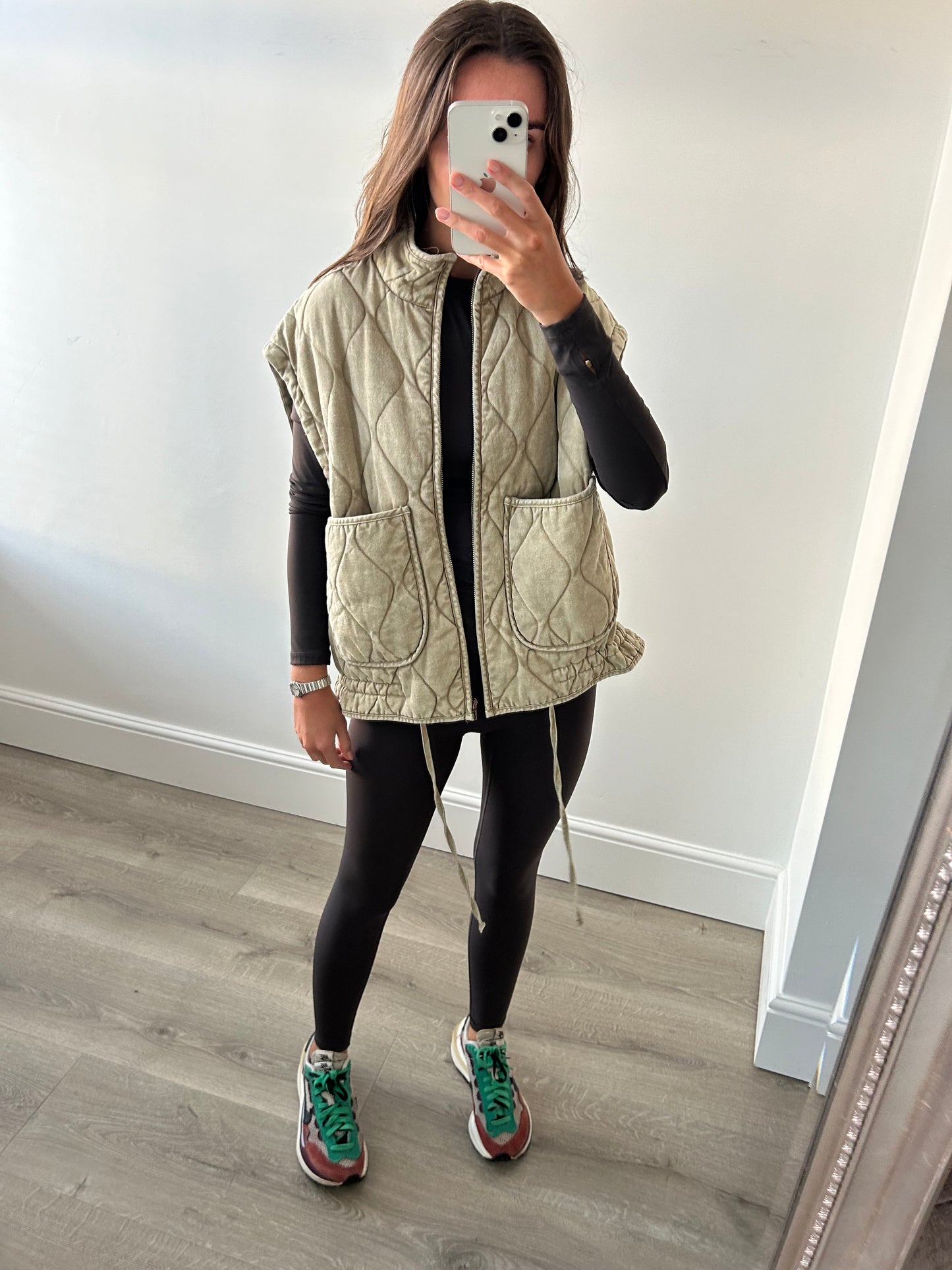 ZIP UP GILET